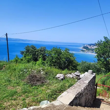 Apartment With 2 Balconies And Sea View Omis Exterior photo