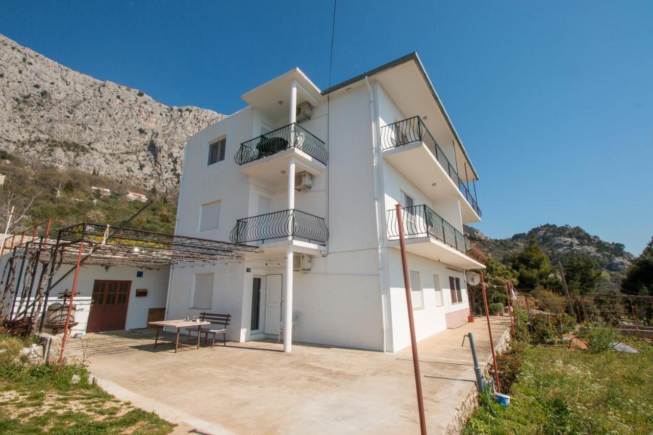 With 2 Balconies And Sea View Apartment